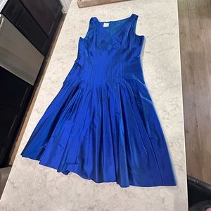 Suzy Chinn for Maggie boutique, beautiful blue taffeta party dress sleeveless